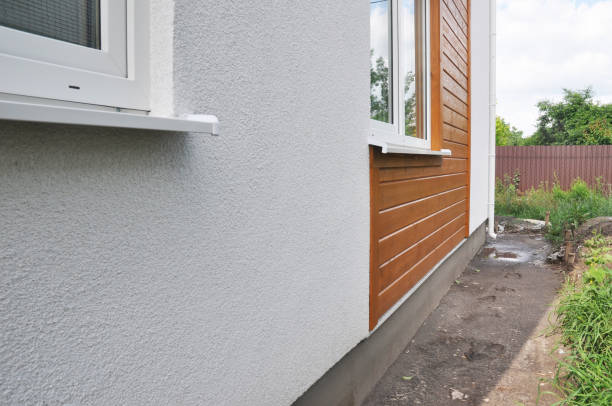 How To Choose The Right Materials for Your Siding Installation in 'Dos Palos, CA